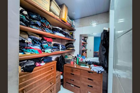 Casa de condomínio à venda com 229m², 3 quartos e 1 vaga Casa de condomínio à venda com 229m², 3 quartos e 1 vaga2º Pav - Closet da Suite 1