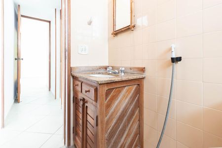 Apartamento à venda com 106m², 3 quartos e 2 vagasBanheiro