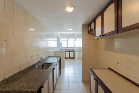 Apartamento à venda com 106m², 3 quartos e 2 vagasCozinha