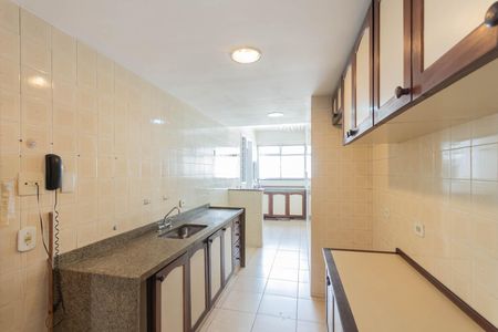 Apartamento à venda com 106m², 3 quartos e 2 vagasCozinha