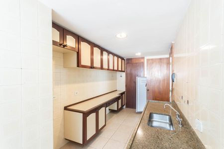 Apartamento à venda com 106m², 3 quartos e 2 vagasCozinha