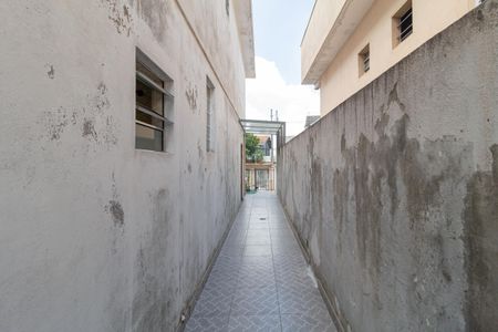 Casa à venda com 130m², 3 quartos e 2 vagas Casa à venda com 130m², 3 quartos e 2 vagasCorredor