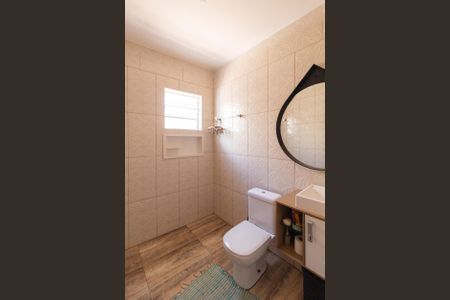 Casa à venda com 130m², 3 quartos e 2 vagas Casa à venda com 130m², 3 quartos e 2 vagasBanheiro da suíte