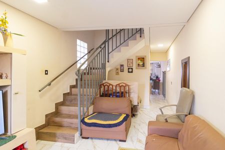 Casa à venda com 130m², 3 quartos e 2 vagas Casa à venda com 130m², 3 quartos e 2 vagasSala