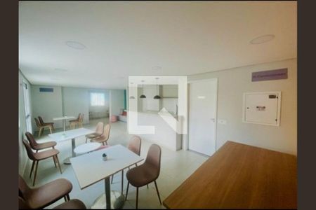 Apartamento para alugar com 47m², 2 quartos e 1 vaga Apartamento para alugar com 47m², 2 quartos e 1 vagaÁrea comum - Salão de festas