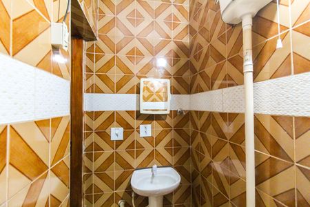 Banheiro de casa para alugar com 1 quarto, 35m² em Jardim Lourdes, Ferraz de Vasconcelos