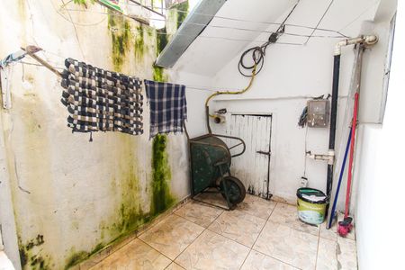 Casa para alugar com 35m², 1 quarto e sem vagaQuintal