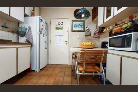 Apartamento à venda com 121m², 3 quartos e 2 vagas