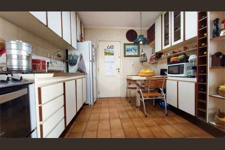 Apartamento à venda com 121m², 3 quartos e 2 vagas