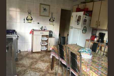 Casa à venda com 3 quartos, 350m² em Jardim Floresta, São Paulo