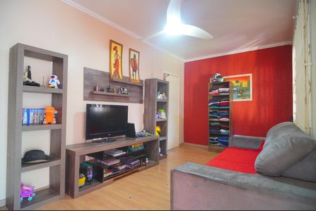 Sala de casa à venda com 3 quartos, 144m² em Feitoria, São Leopoldo