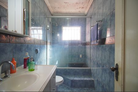 Casa à venda com 144m², 3 quartos e 1 vagaBanheiro 1