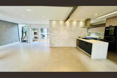 Casa à venda com 3 quartos, 250m² em Parque dos Passaros, São Bernardo do Campo