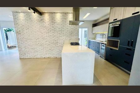 Casa à venda com 3 quartos, 250m² em Parque dos Passaros, São Bernardo do Campo