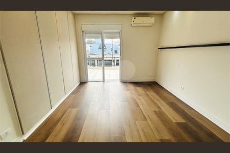 Casa à venda com 3 quartos, 250m² em Parque dos Passaros, São Bernardo do Campo