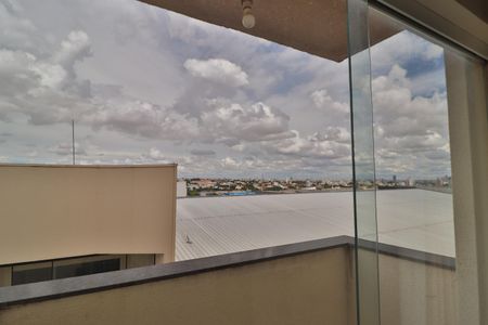 Sacada de apartamento para alugar com 2 quartos, 60m² em Umuarama, Uberlândia