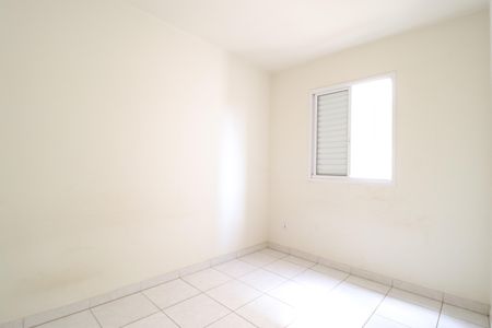 Quarto 1 de apartamento para alugar com 2 quartos, 60m² em Umuarama, Uberlândia