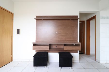 Sala de apartamento para alugar com 2 quartos, 60m² em Umuarama, Uberlândia