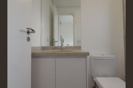 Apartamento à venda com 138m², 3 quartos e 4 vagasBanheiro da Suíte 2