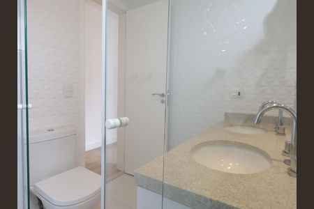 Apartamento à venda com 138m², 3 quartos e 4 vagasBanheiro da Suíte 3