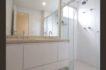 Apartamento à venda com 138m², 3 quartos e 4 vagasBanheiro da Suíte 3