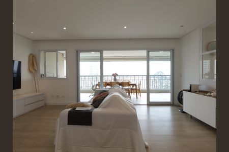Apartamento à venda com 138m², 3 quartos e 4 vagasSala