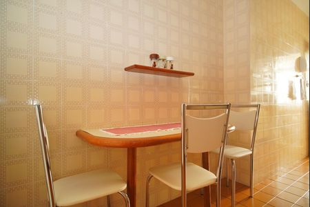 Apartamento para alugar com 74m², 2 quartos e 1 vagaCozinha