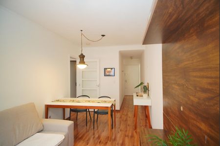 Apartamento para alugar com 74m², 2 quartos e 1 vagaSala