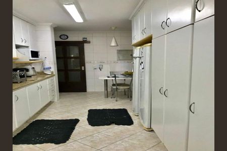 Apartamento à venda com 160m², 4 quartos e 2 vagas