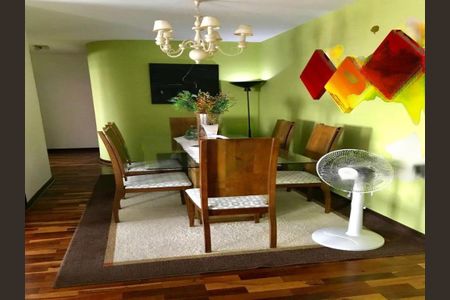 Apartamento à venda com 160m², 4 quartos e 2 vagas