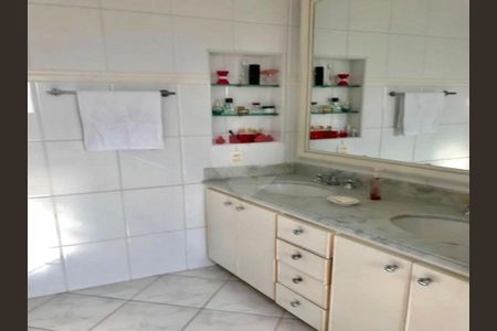 Apartamento à venda com 160m², 4 quartos e 2 vagas
