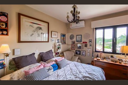 Casa à venda com 3 quartos, 330m² em Brooklin, São Paulo