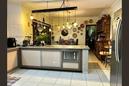 Casa à venda com 3 quartos, 410m² em Vila Matilde, São Paulo