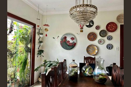 Casa à venda com 3 quartos, 410m² em Vila Matilde, São Paulo