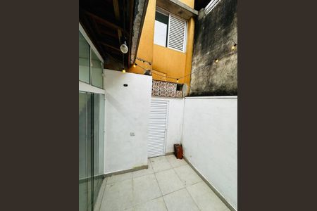 Casa à venda com 100m², 3 quartos e 2 vagas