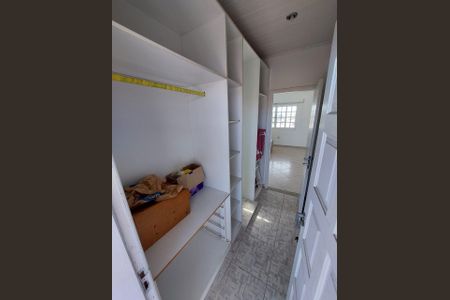 Casa para alugar com 270m², 5 quartos e 5 vagas Casa para alugar com 270m², 5 quartos e 5 vagasCloset