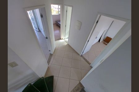 Casa para alugar com 270m², 5 quartos e 5 vagas Casa para alugar com 270m², 5 quartos e 5 vagasCorredor