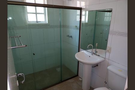 Casa para alugar com 270m², 5 quartos e 5 vagas Casa para alugar com 270m², 5 quartos e 5 vagasBanheiro
