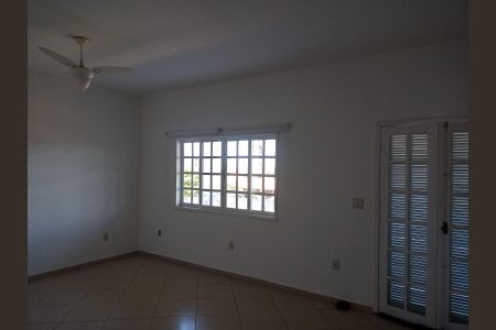 Casa para alugar com 270m², 5 quartos e 5 vagas Casa para alugar com 270m², 5 quartos e 5 vagasQuarto