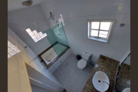 Casa para alugar com 270m², 5 quartos e 5 vagas Casa para alugar com 270m², 5 quartos e 5 vagasBanheiro