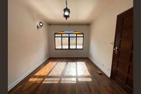 Casa à venda com 200m², 4 quartos e 2 vagasSala