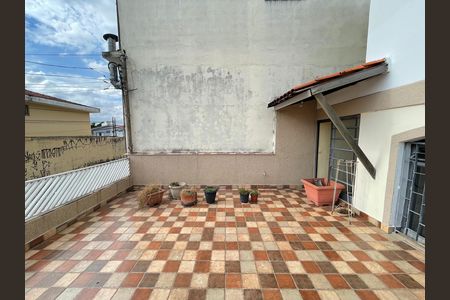 Casa à venda com 200m², 4 quartos e 2 vagasVaranda