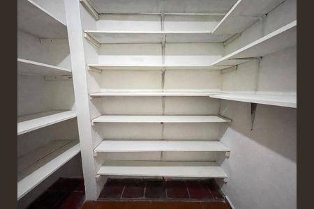 Casa à venda com 200m², 4 quartos e 2 vagasDespensa