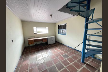 Casa à venda com 200m², 4 quartos e 2 vagasEscritório