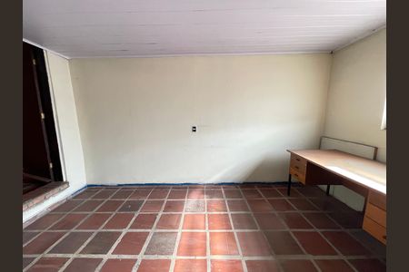 Casa à venda com 200m², 4 quartos e 2 vagasEscritório
