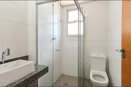 Apartamento à venda com 67m², 2 quartos e 2 vagas Apartamento à venda com 67m², 2 quartos e 2 vagasBanheiro Social