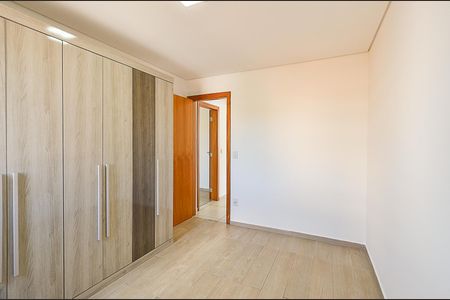 Apartamento à venda com 67m², 2 quartos e 2 vagas Apartamento à venda com 67m², 2 quartos e 2 vagasQuarto 1