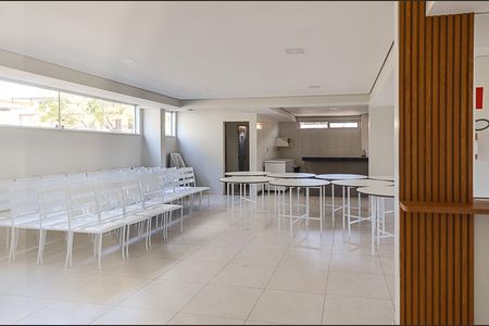 Apartamento à venda com 67m², 2 quartos e 2 vagas Apartamento à venda com 67m², 2 quartos e 2 vagasÁrea comum - Salão de festas