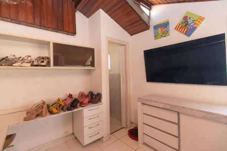 Casa de condomínio para alugar com 90m², 3 quartos e 2 vagas Casa de condomínio para alugar com 90m², 3 quartos e 2 vagasQuarto Suíte