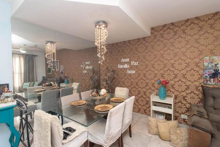 Casa de condomínio para alugar com 90m², 3 quartos e 2 vagas Casa de condomínio para alugar com 90m², 3 quartos e 2 vagasSala